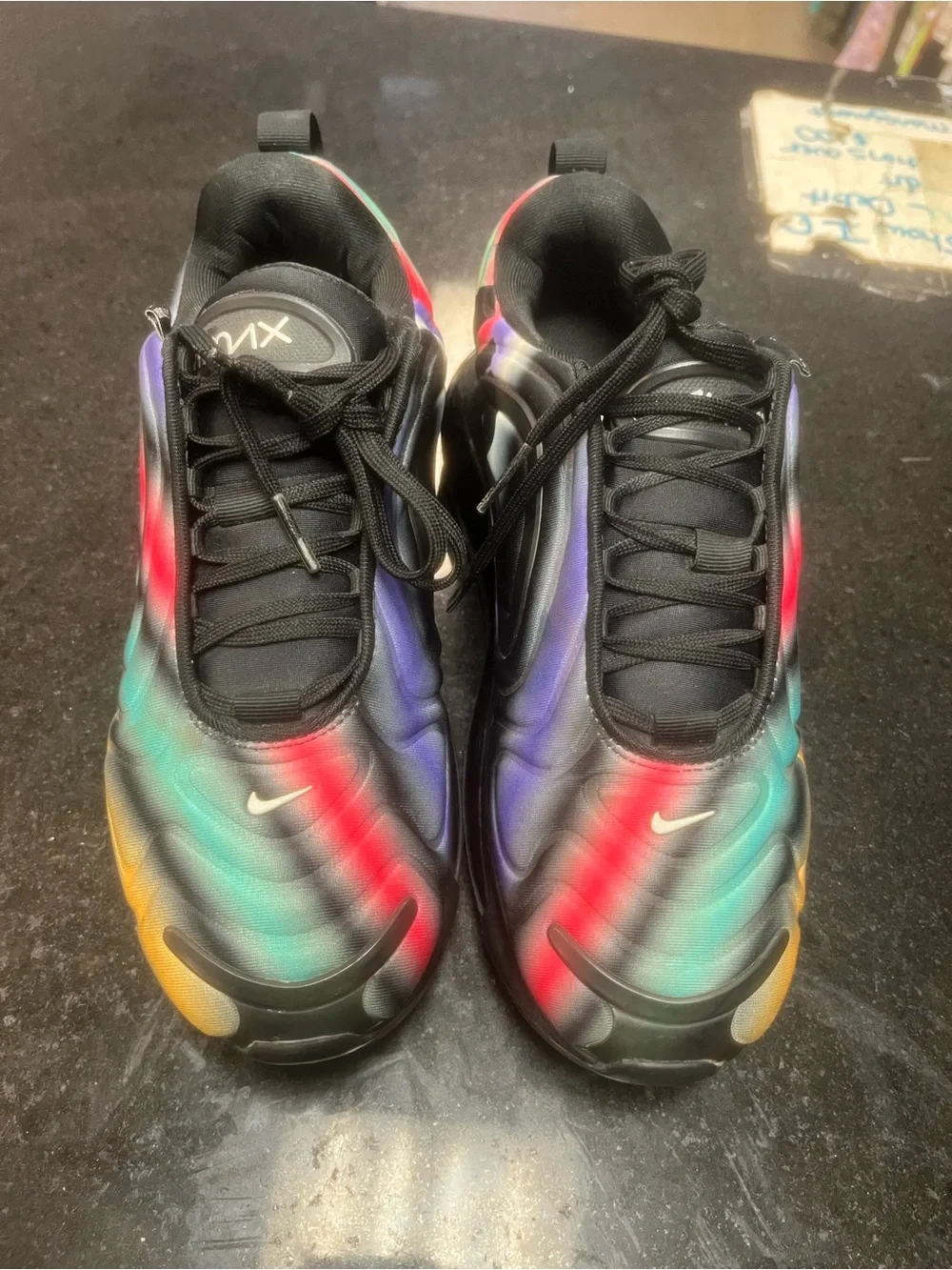 Nike sz 6.5y Nike Air Max 720